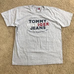 Vintage Men's Tommy Hilfiger Gray Spell Out Shirt